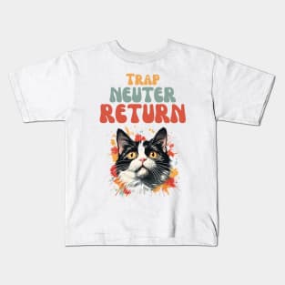 Groovy Trap Neuter Return Cat Design - Supporting Feral Cats' Welfare Kids T-Shirt